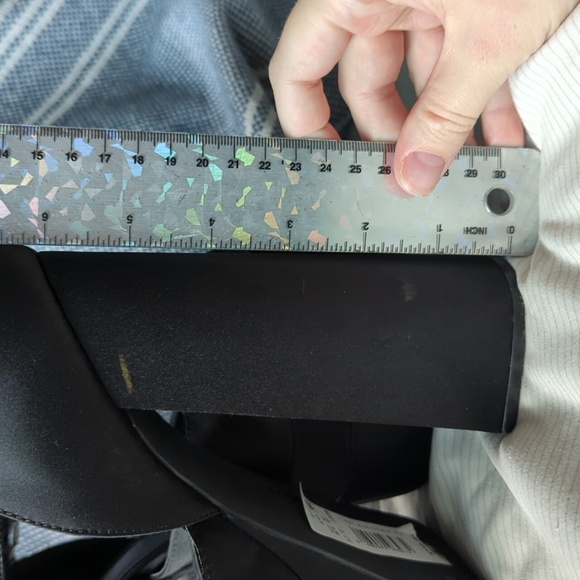 Black Gianni Bini Heels Size 8 - Picture 7 of 8